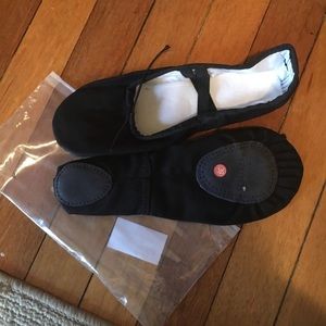 NWT ballet shoes